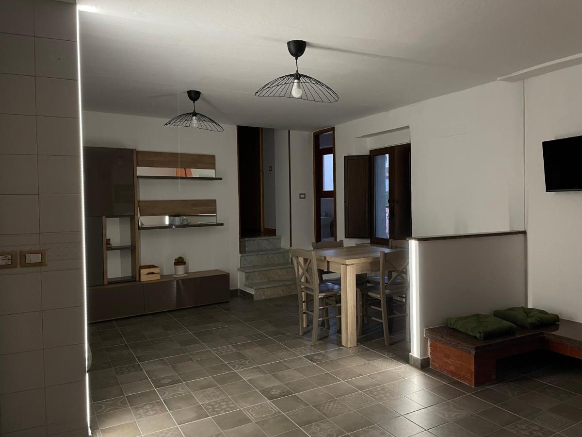 Angelina Al Borgo Apartment Aieta Exterior photo